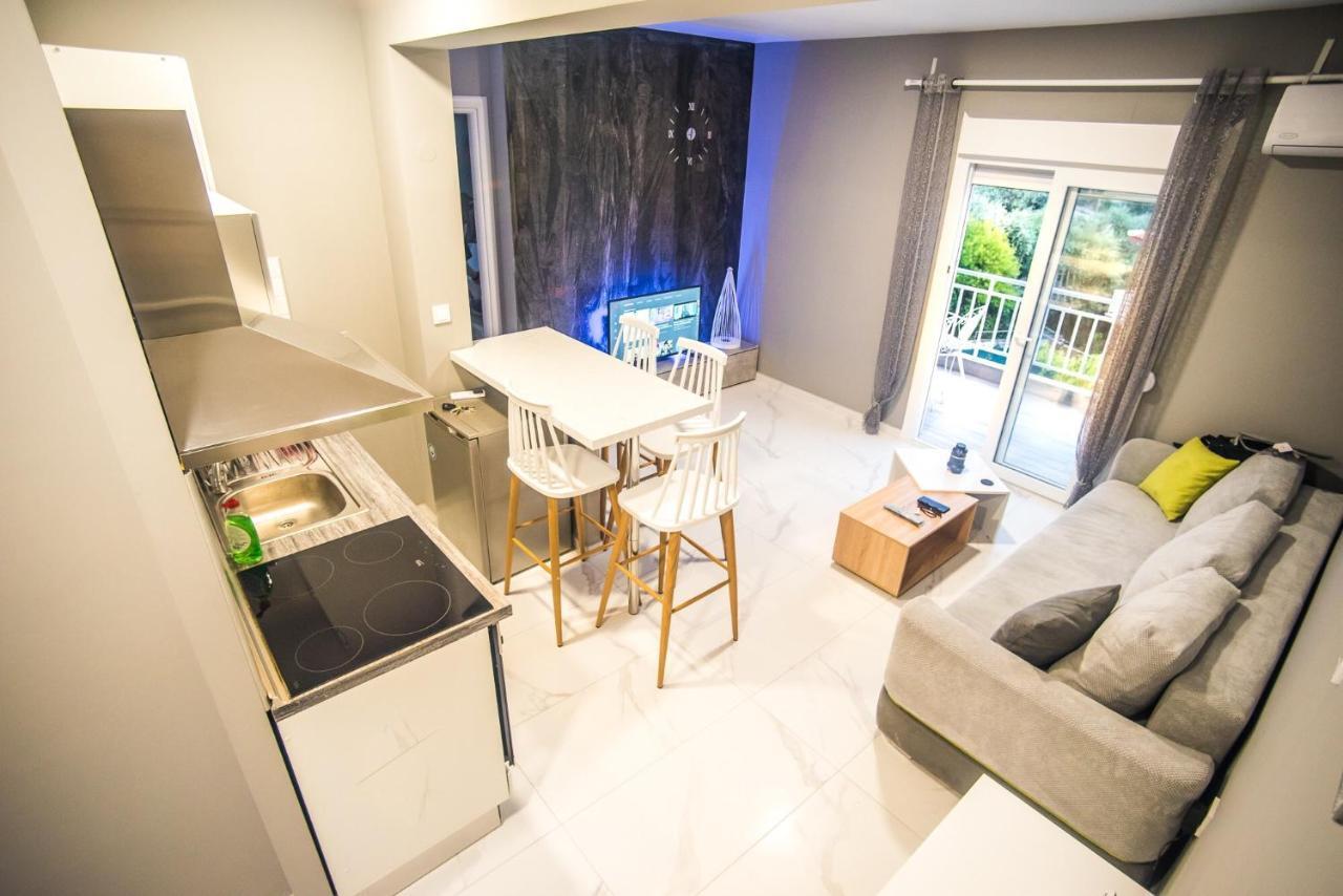 Diamond Lux Apartment PalaiónTsiflíkion Kültér fotó